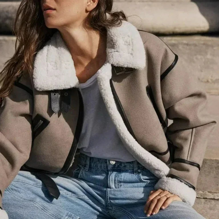 Geacă aviator cropped din shearling