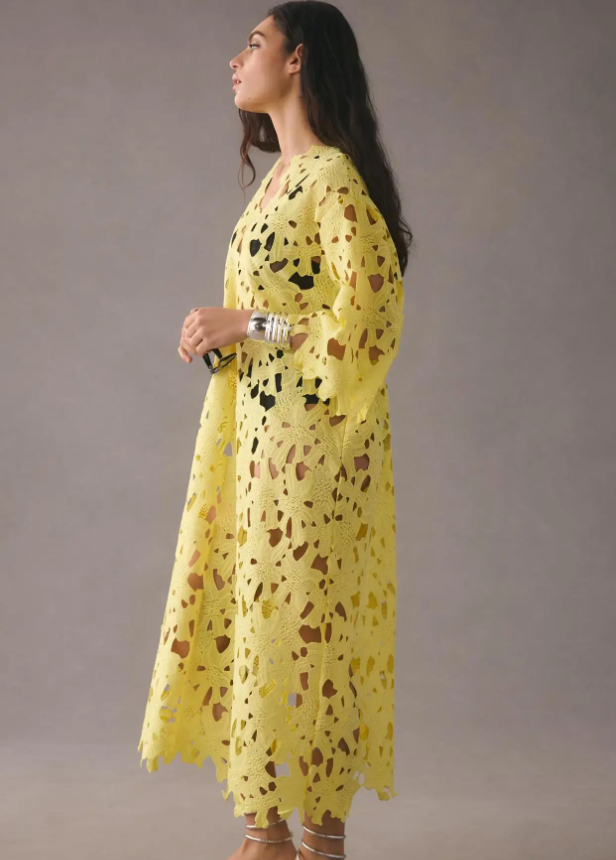 Rochie midi elegantă cu decolteu în V din dantelă