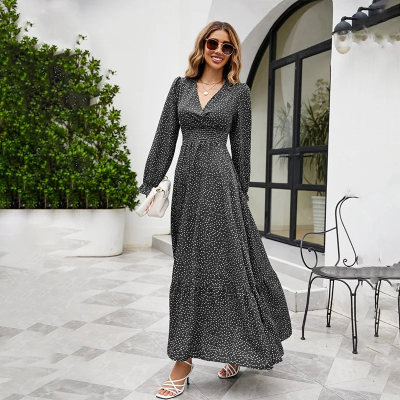 Rochie maxi cu buline și mânecă lungă
